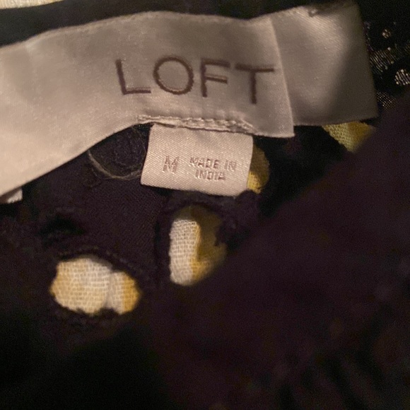 Black eyelet tee.  Buttons in the back! - Picture 3 of 8